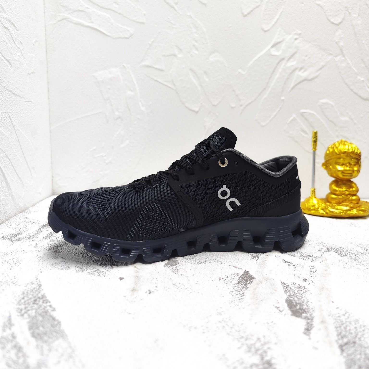On Cloud X Sneakers オン クラウドX ジョギング スポーツ トレーニング ランニングシューズ メンズ レディース スニーカー タウンユース 新品 未使用 ブラック　全色