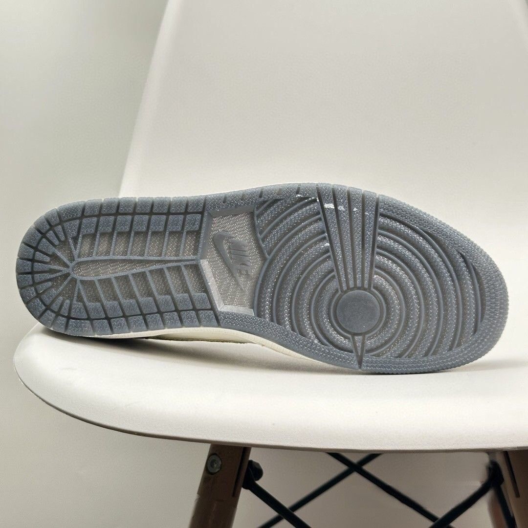 お値下げしました??即購入?? ナイキ travis scott×AIR JORDAN 1 Low お値下げしました??即購入?? ナイキ travis scott×AIR JORDAN 1 Low