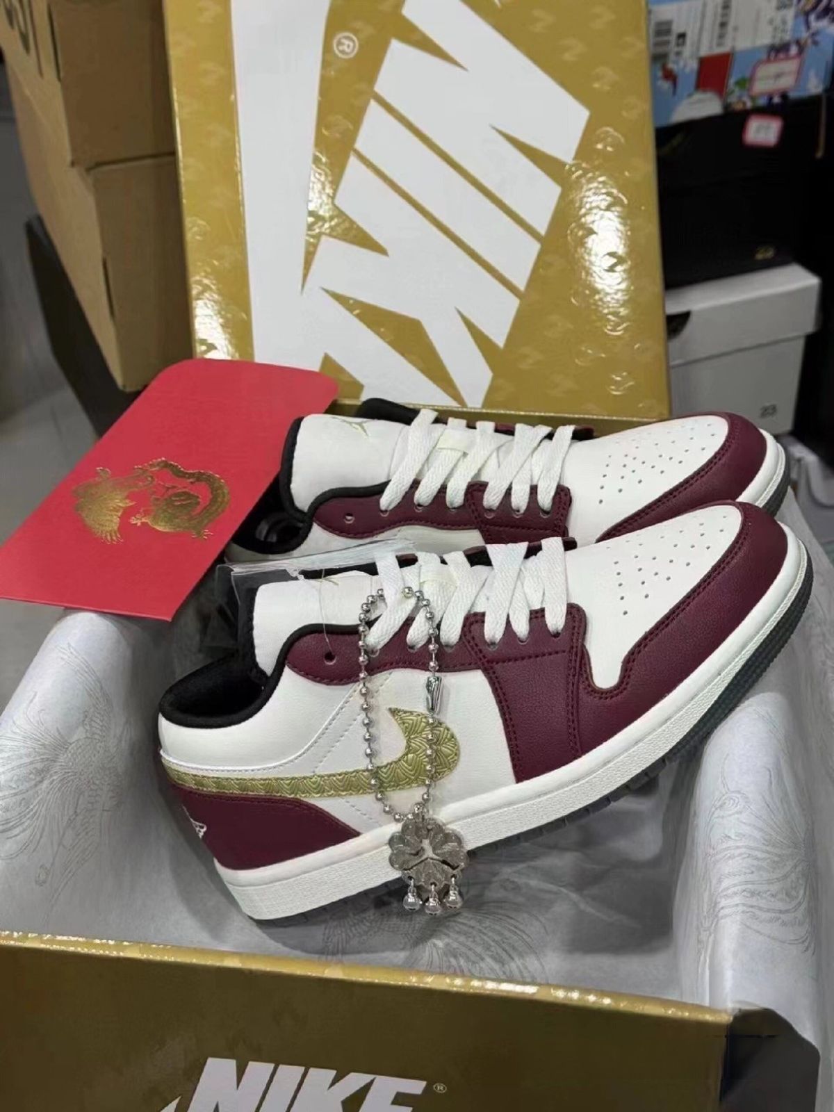 お値下げしました??即購入?? ナイキ travis scott×AIR JORDAN 1 Low お値下げしました??即購入?? ナイキ travis scott×AIR JORDAN 1 Low