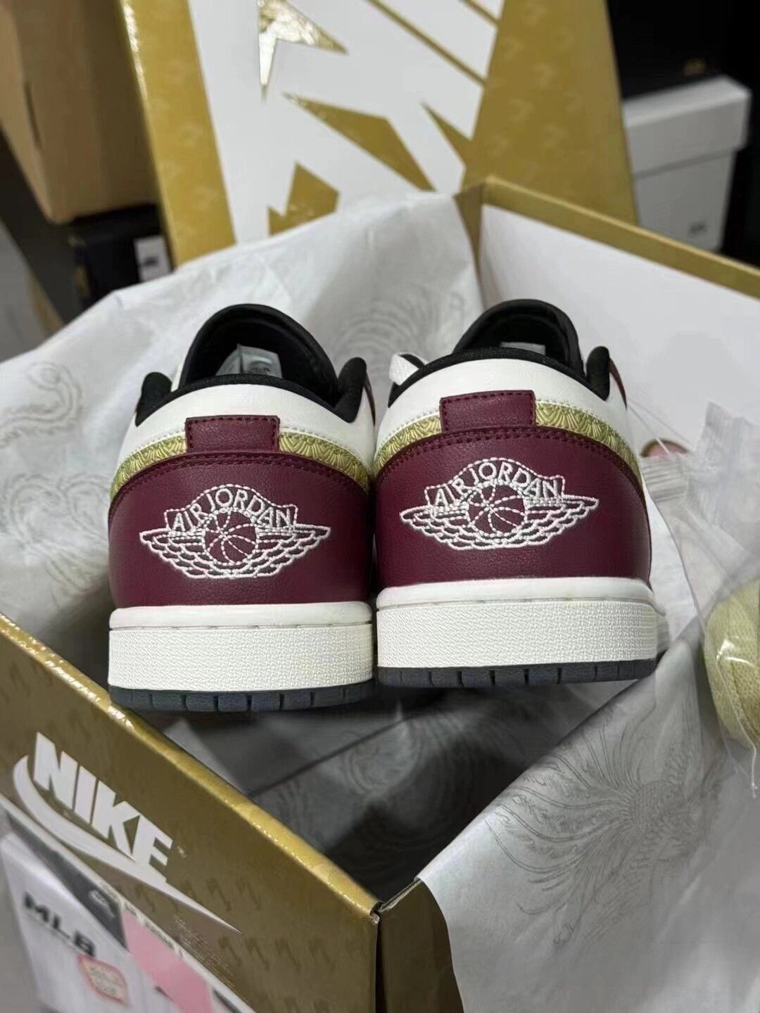 お値下げしました??即購入?? ナイキ travis scott×AIR JORDAN 1 Low お値下げしました??即購入?? ナイキ travis scott×AIR JORDAN 1 Low