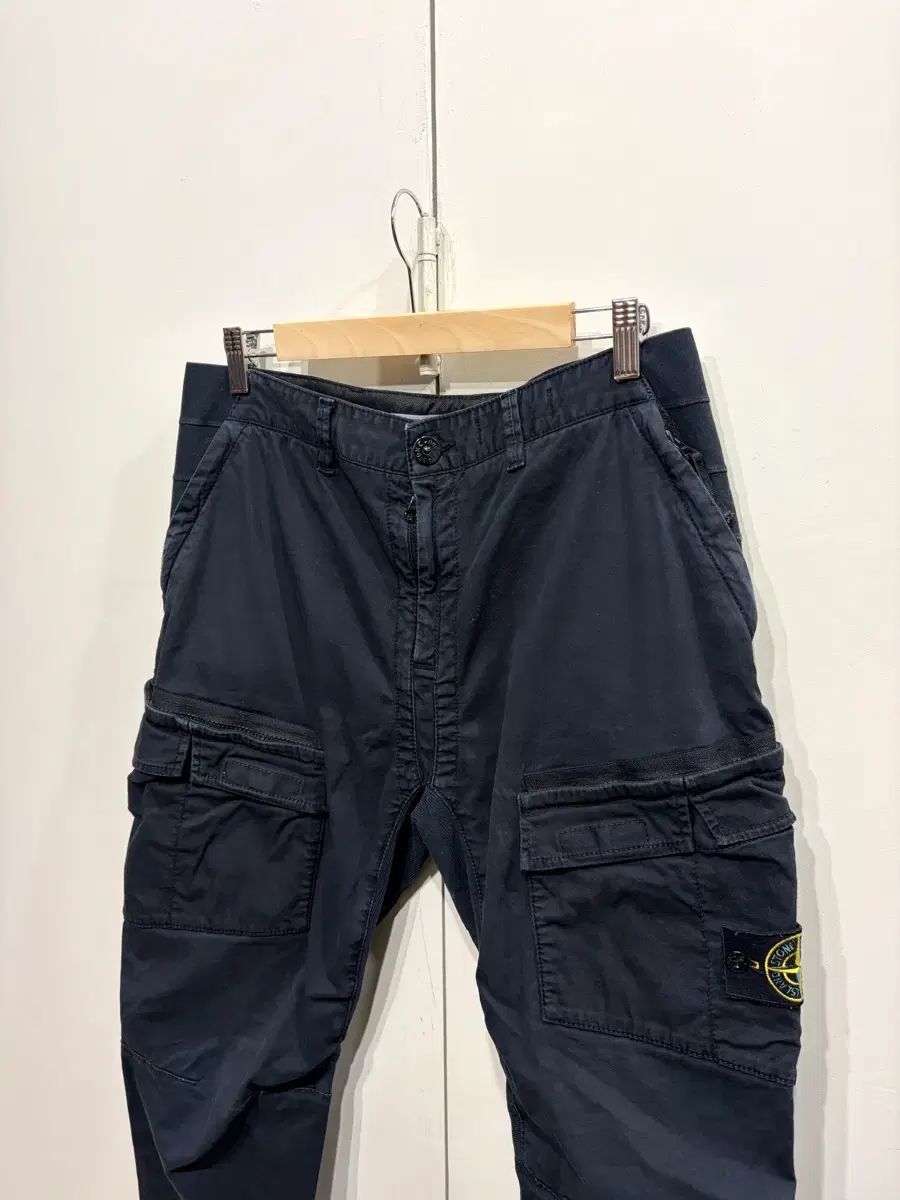STONE ISLAND ストーンアイランド ワッペン カーゴ パンツ