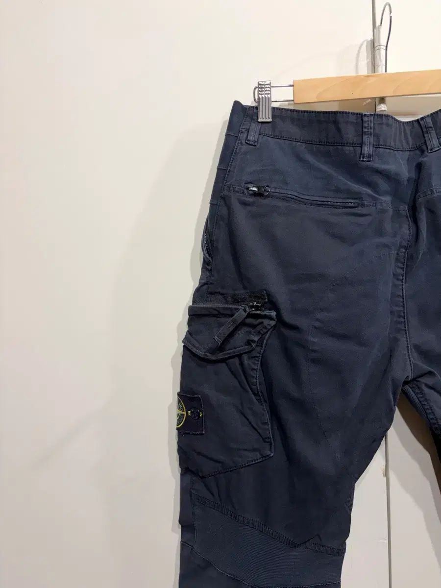 STONE ISLAND ストーンアイランド ワッペン カーゴ パンツ