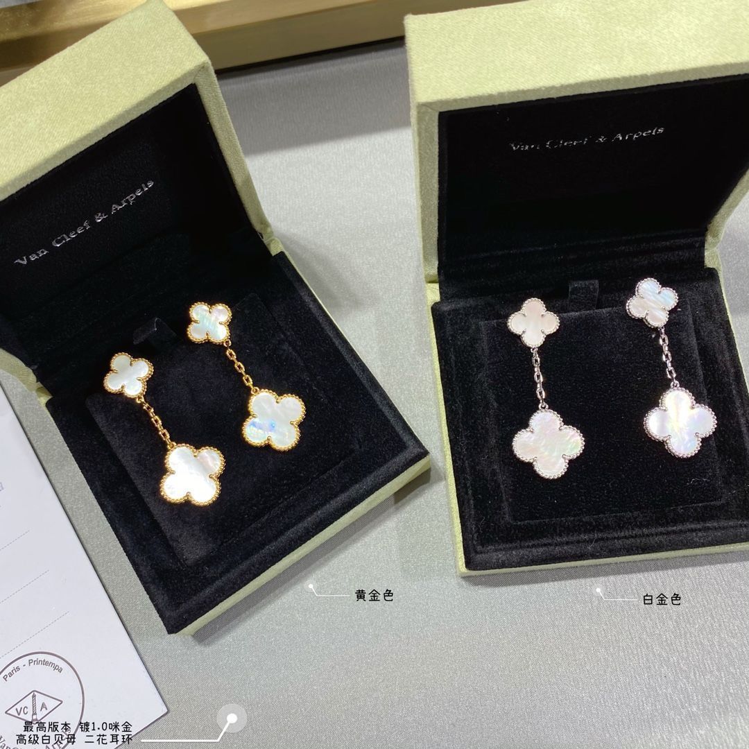 [Van Cleef & Arpels] アルハンブラ マザーオブパール ダブルフラワー イヤークリップ - 限定モデル | ヴァン クリーフ & アーペル レディースジュエリー｜本日限定特価｜新品未使用