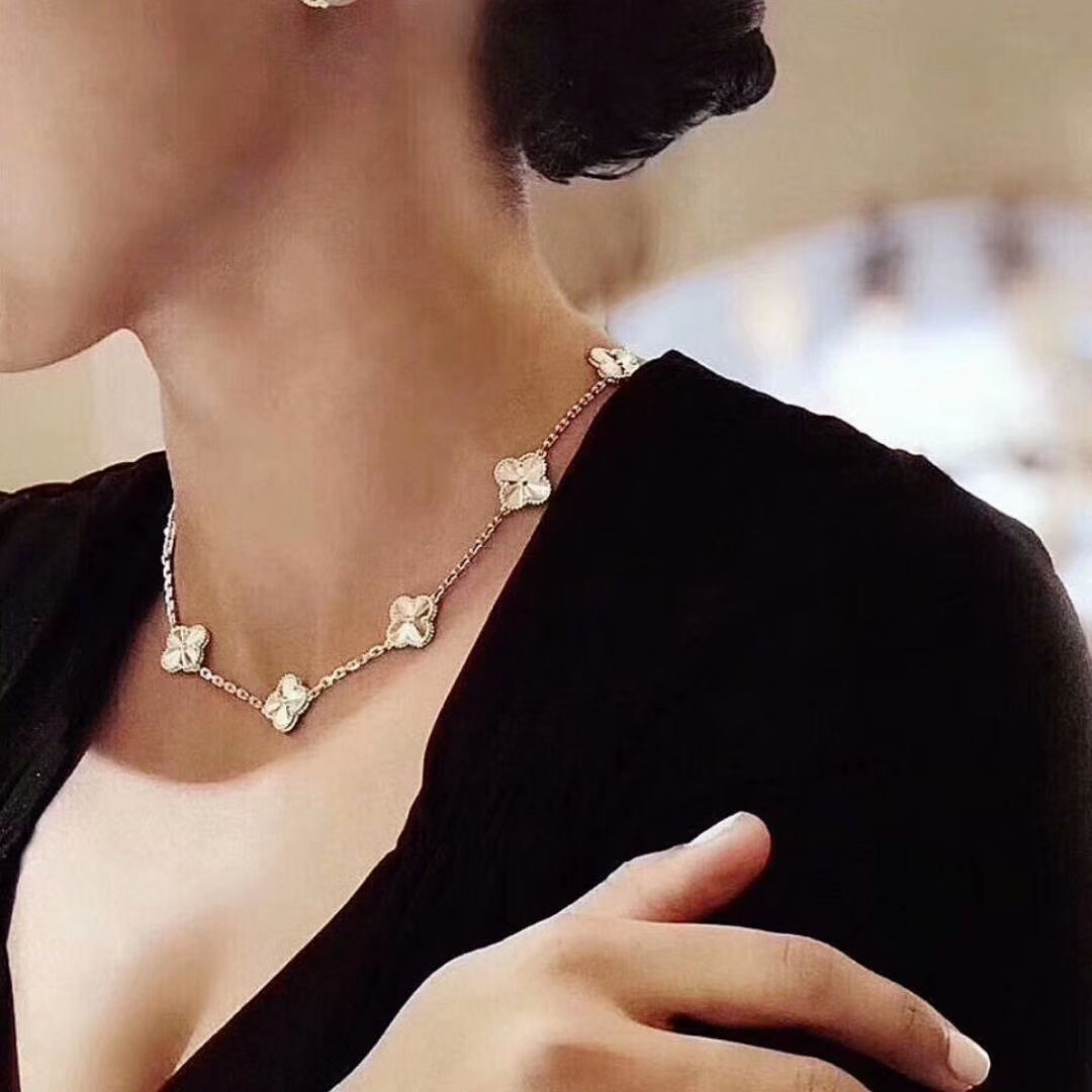 [Van Cleef & Arpels] 50周年記念 10連フラワー ネックレス - アルハンブラデザイン | ヴァン クリーフ & アーペル レディースジュエリー｜本日限定特価｜新品未使用