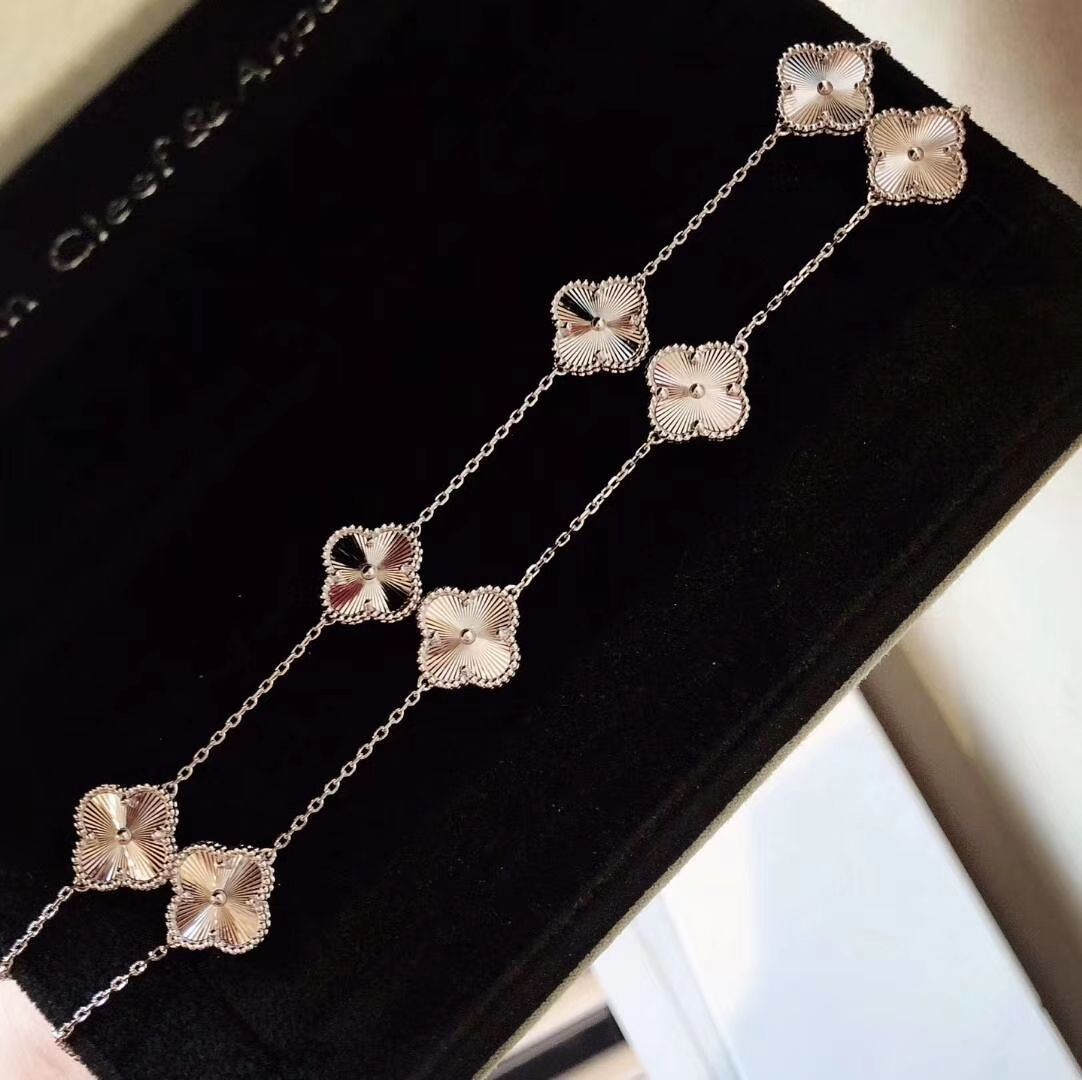 [Van Cleef & Arpels] 50周年記念 10連フラワー ネックレス - アルハンブラデザイン | ヴァン クリーフ & アーペル レディースジュエリー｜本日限定特価｜新品未使用