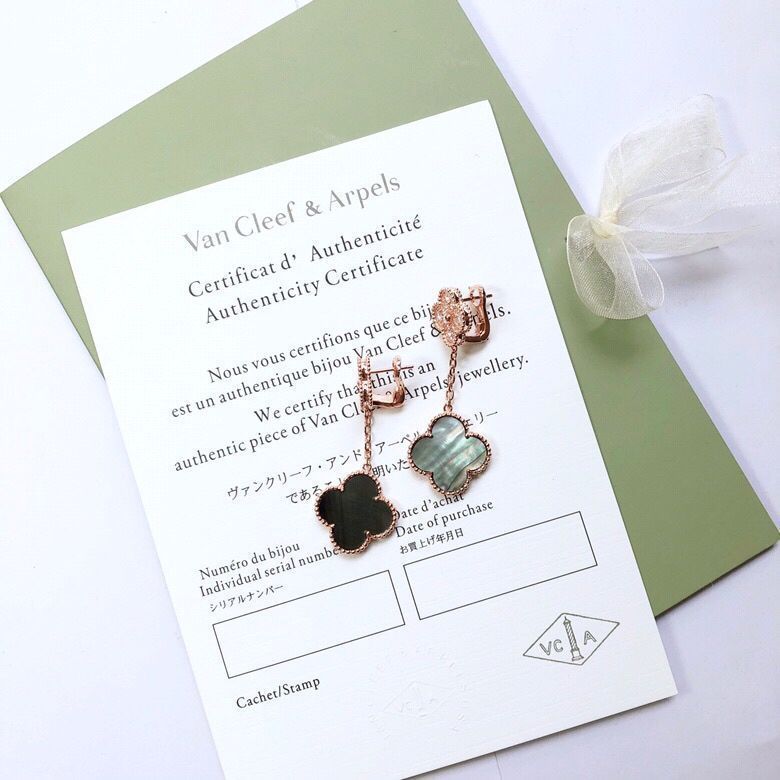 [Van Cleef & Arpels] アルハンブラ イヤークリップ - 最新デザイン | ヴァン クリーフ & アーペル レディースジュエリー｜本日限定特価｜新品未使用