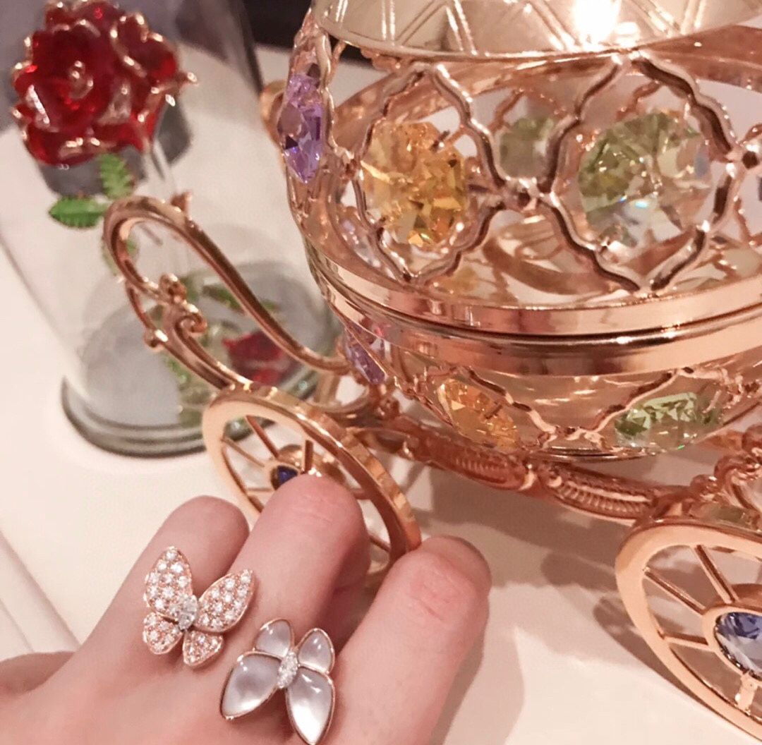 [Van Cleef & Arpels] バタフライ オープンリング - ツー バタフライ コレクション | ヴァン クリーフ & アーペル レディースジュエリー｜本日限定特価｜新品未使用