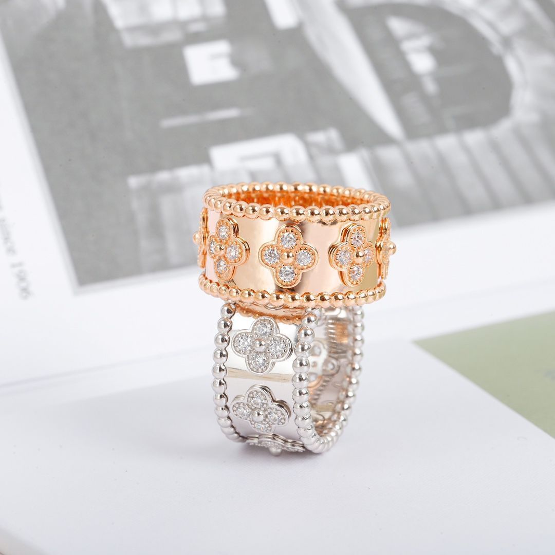 Van Cleef & Arpels ヴァン クリーフ＆アーペル 万華鏡リング ペルレ 四つ葉模様リング｜本日限定特価｜新品未使用