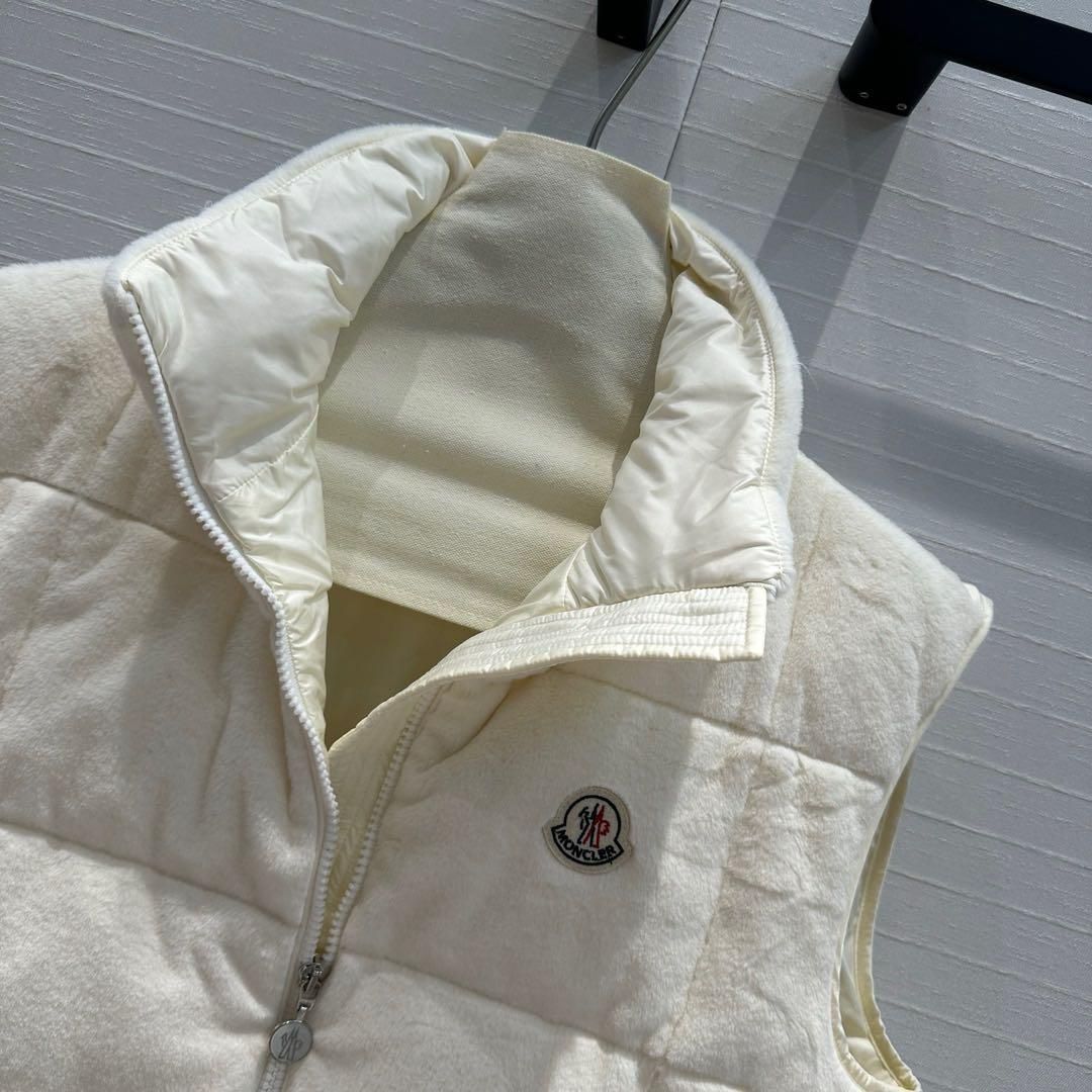 Moncler ホワイト ダウンベスト レディース｜本日限定特価｜新品未使用