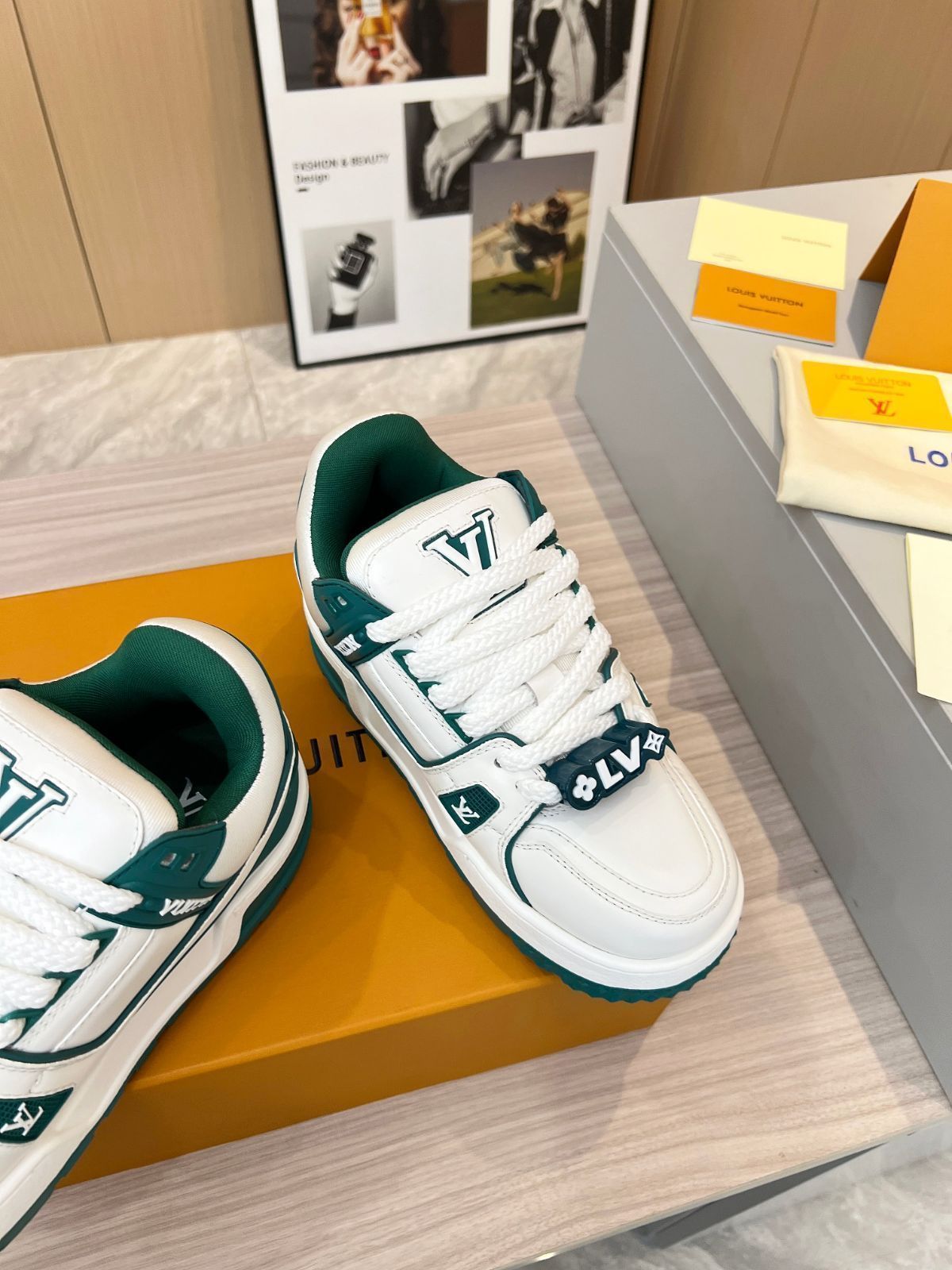 Louis Vuitton trainer カップルスタイルのカジュアルパンシューズ|本日限定特価|新品未使用 Louis Vuitton trainer カップルスタイルのカジュアルパンシューズ|本日限定特価|新品未使用