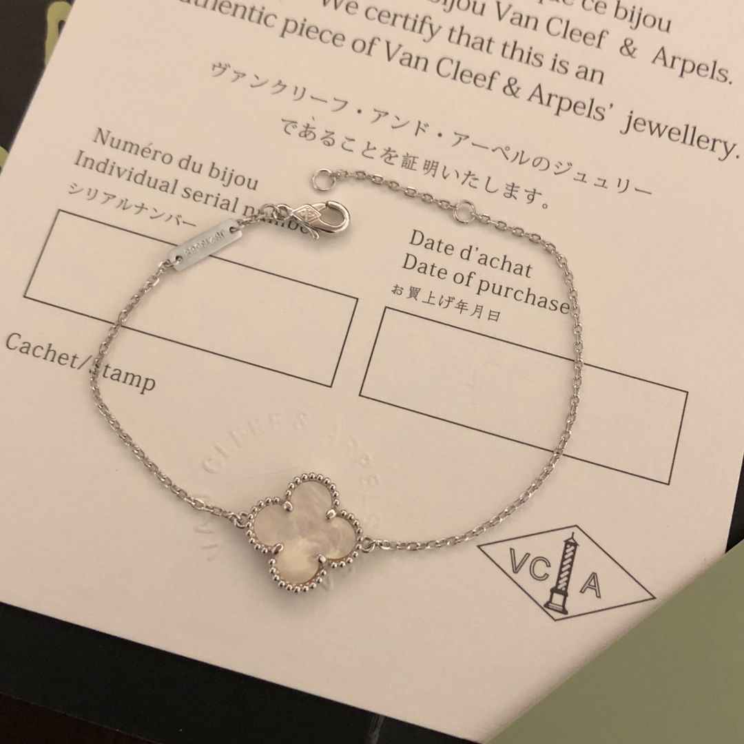 Van Cleef & Arpels VCA 四つ葉のクローバー ブレスレット ? 電気メッキ 18K ローズゴールド、黒瑪瑙、白マザーオブパール、赤瑪瑙、マラカイト｜本日限定特価｜新品未使用