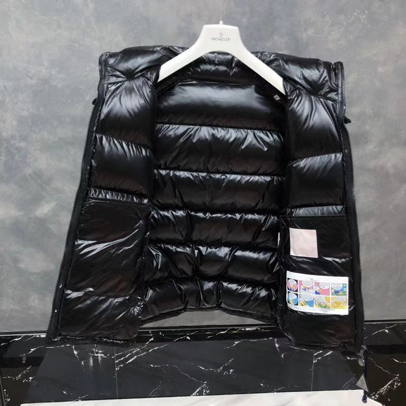 【新品未使用?】MONCLER （モンクレール） ダウンベスト｜本日限定特価｜新品未使用