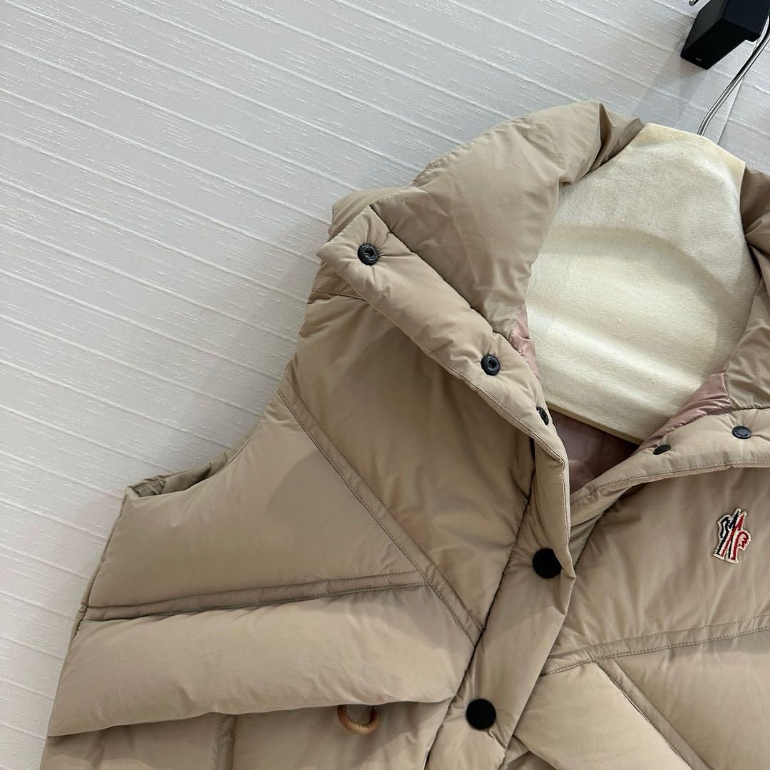 MONCLER ベージュ ダウンベスト｜本日限定特価｜新品未使用