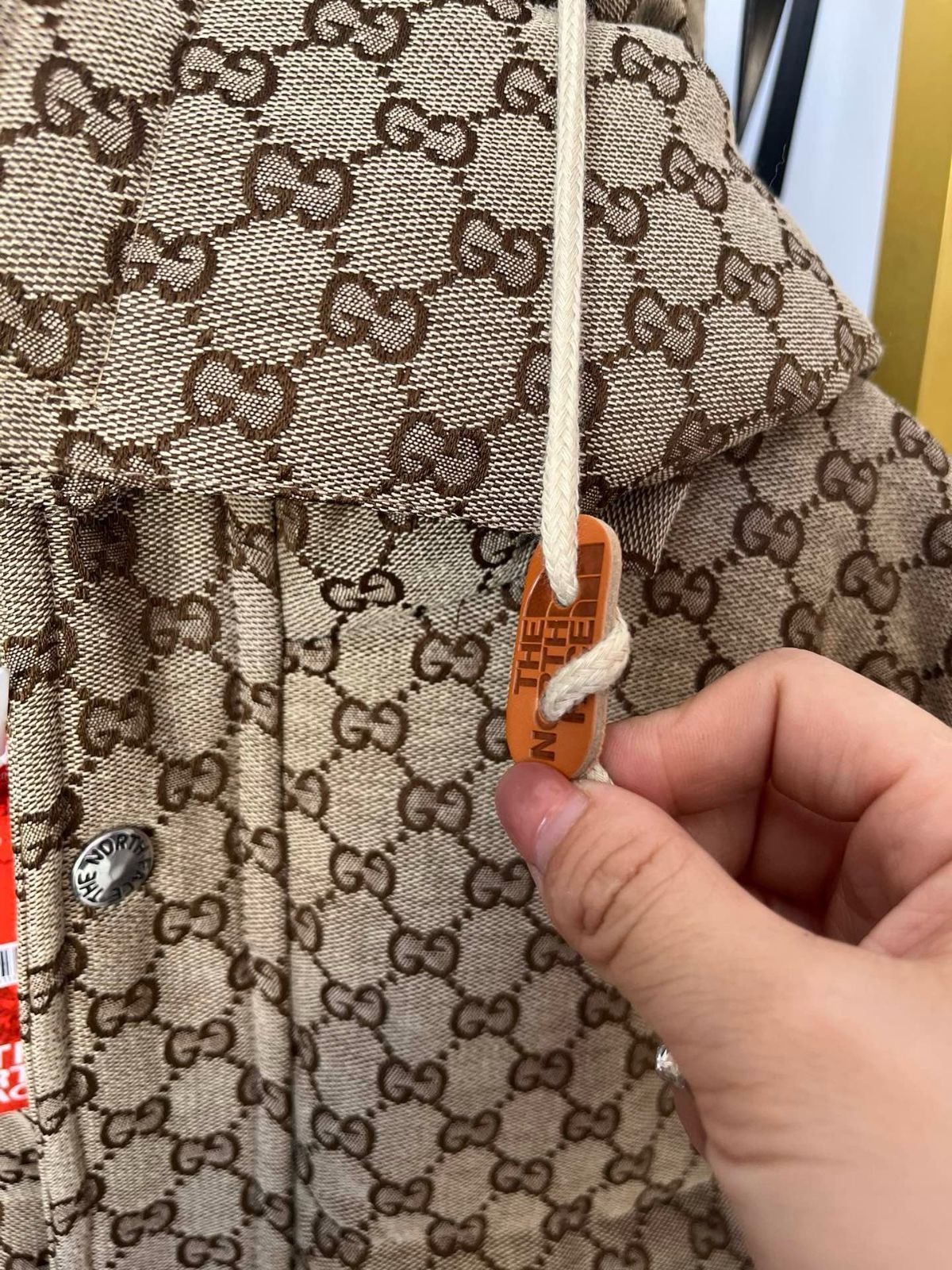 【新品未使用】The North Fac×Gucci ダウンジャケット|本日限定特価|新品未使用 【新品未使用】The North Fac×Gucci ダウンジャケット|本日限定特価|新品未使用