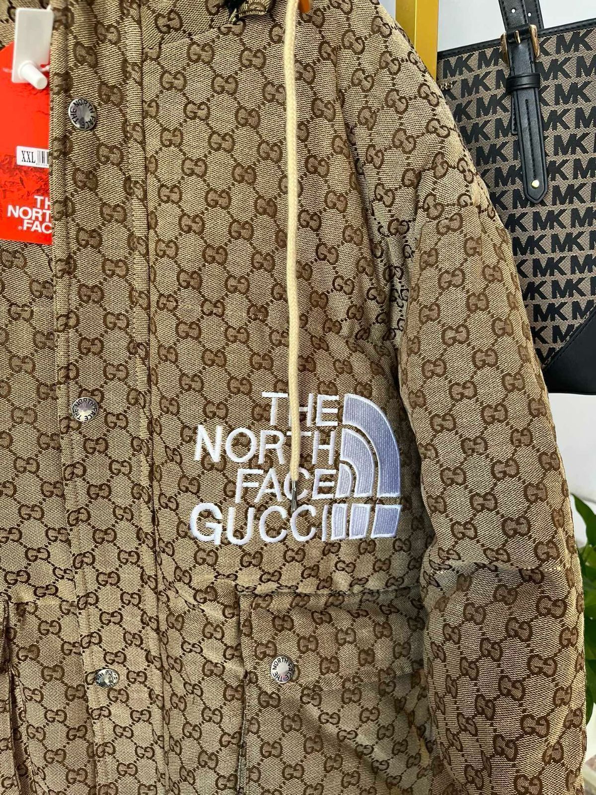 【新品未使用】The North Fac×Gucci ダウンジャケット|本日限定特価|新品未使用 【新品未使用】The North Fac×Gucci ダウンジャケット|本日限定特価|新品未使用