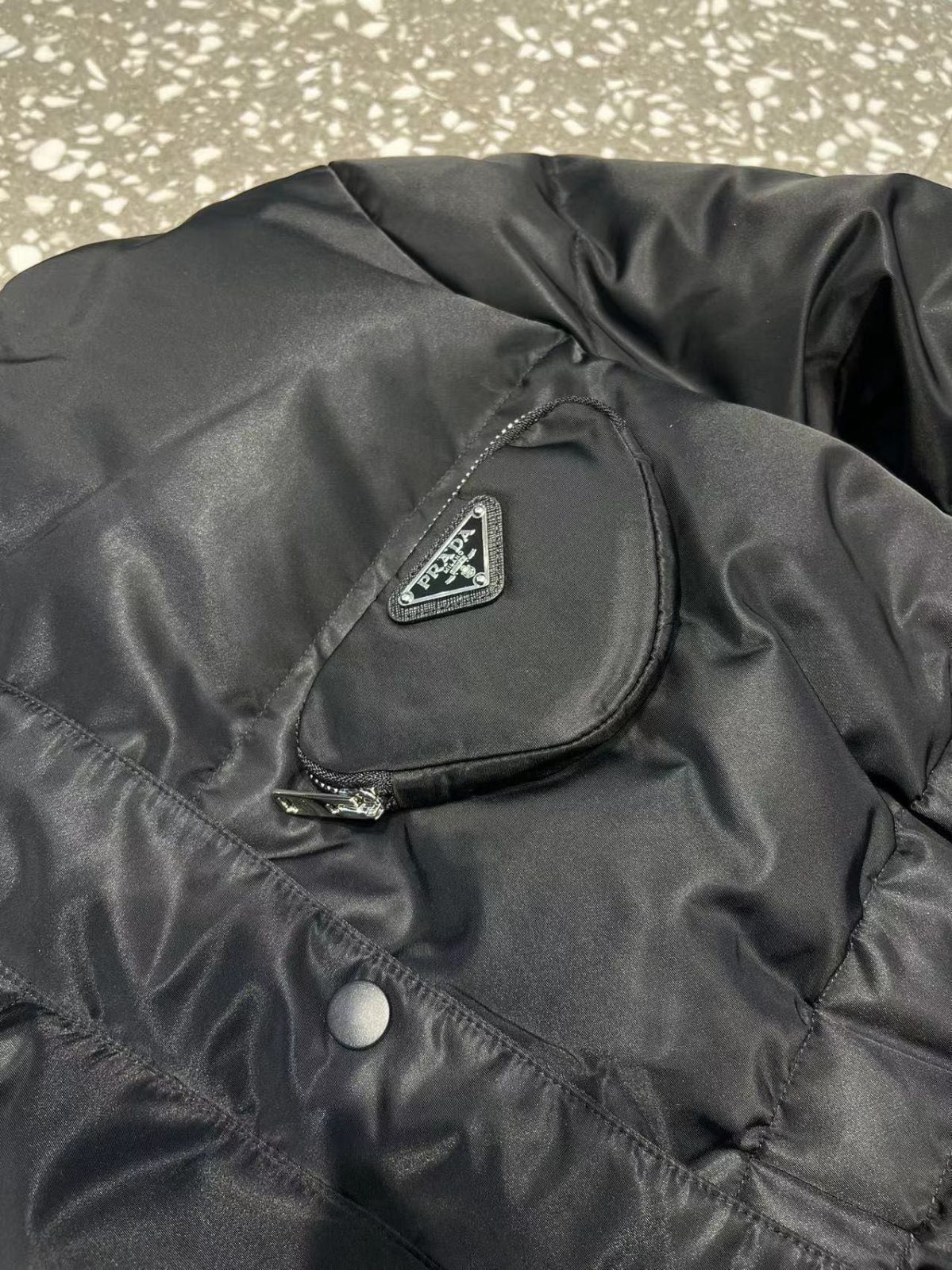 PRADA プラダ レディース ダウンジャケット|本日限定特価|新品未使用 PRADA プラダ レディース ダウンジャケット|本日限定特価|新品未使用