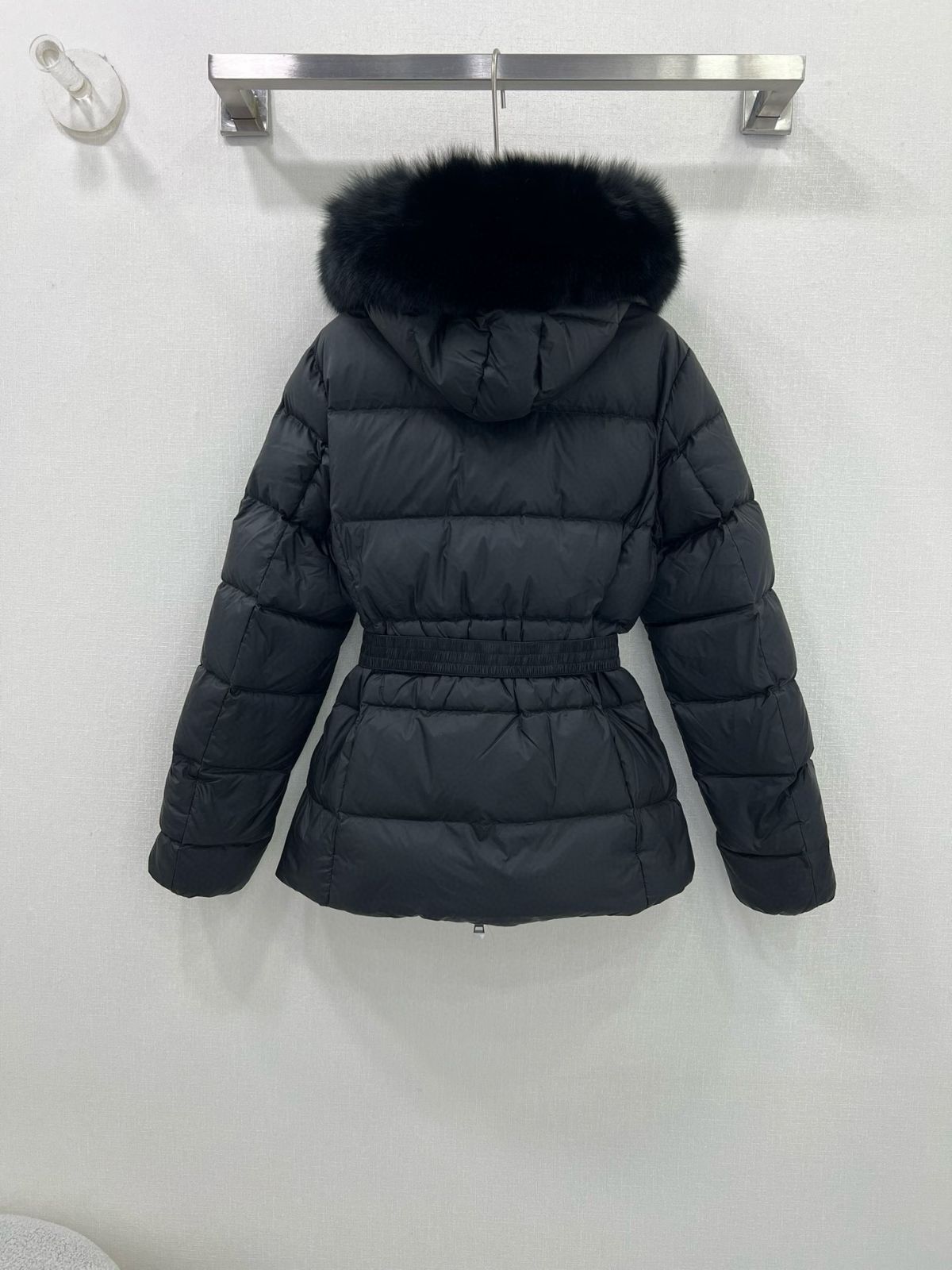 MONCLERモンクレール 黒 ダウンジャケット｜本日限定特価｜新品未使用
