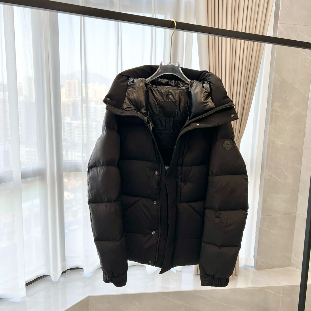 【新品】MONCLER （モンクレール）ダウンジャケット｜本日限定特価｜新品未使用