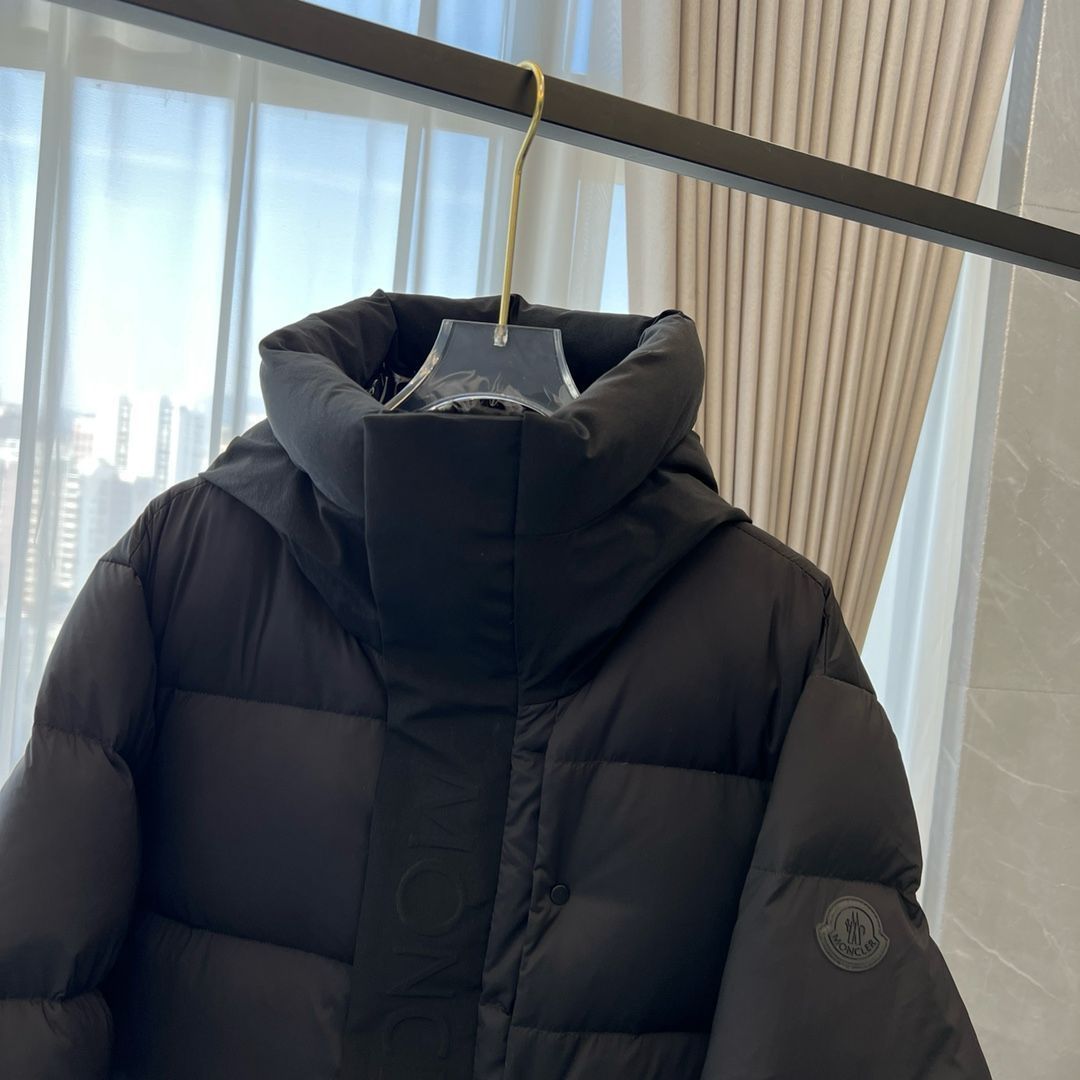 【新品】MONCLER （モンクレール）ダウンジャケット｜本日限定特価｜新品未使用