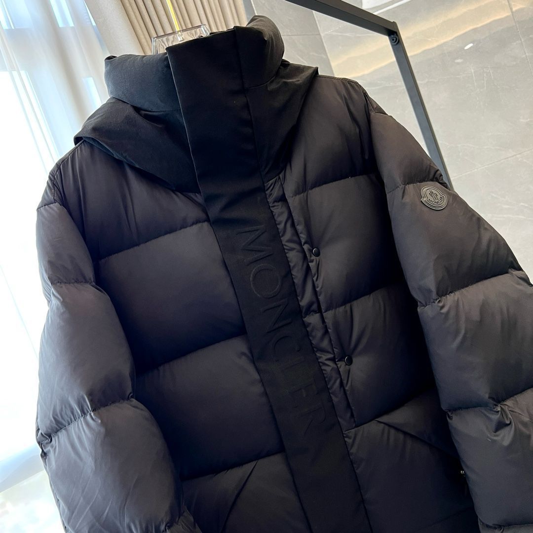 【新品】MONCLER （モンクレール）ダウンジャケット｜本日限定特価｜新品未使用