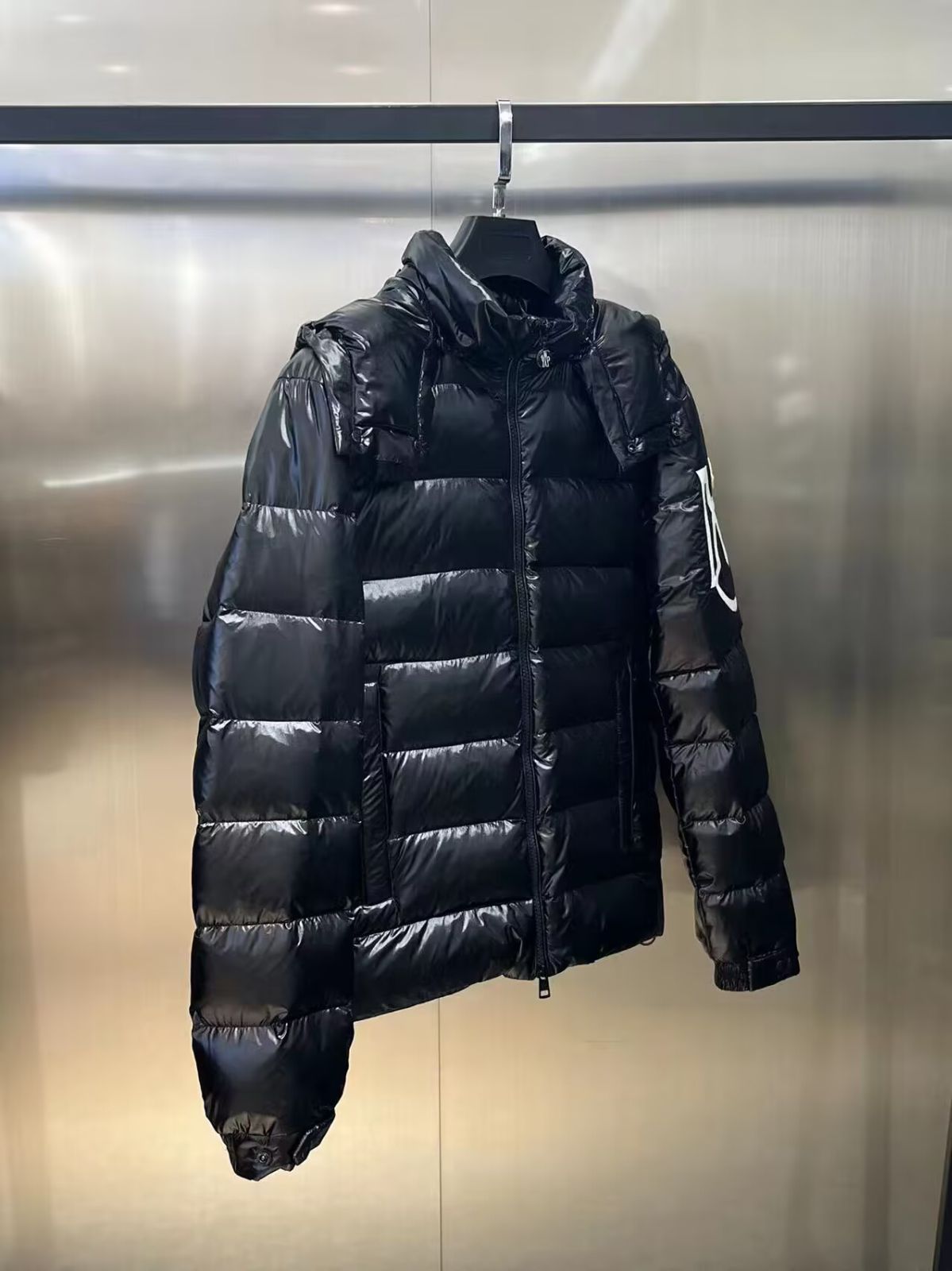 モンクレールMONCLER モンクラーダウンジャケット|本日限定特価|新品未使用 モンクレールMONCLER モンクラーダウンジャケット|本日限定特価|新品未使用