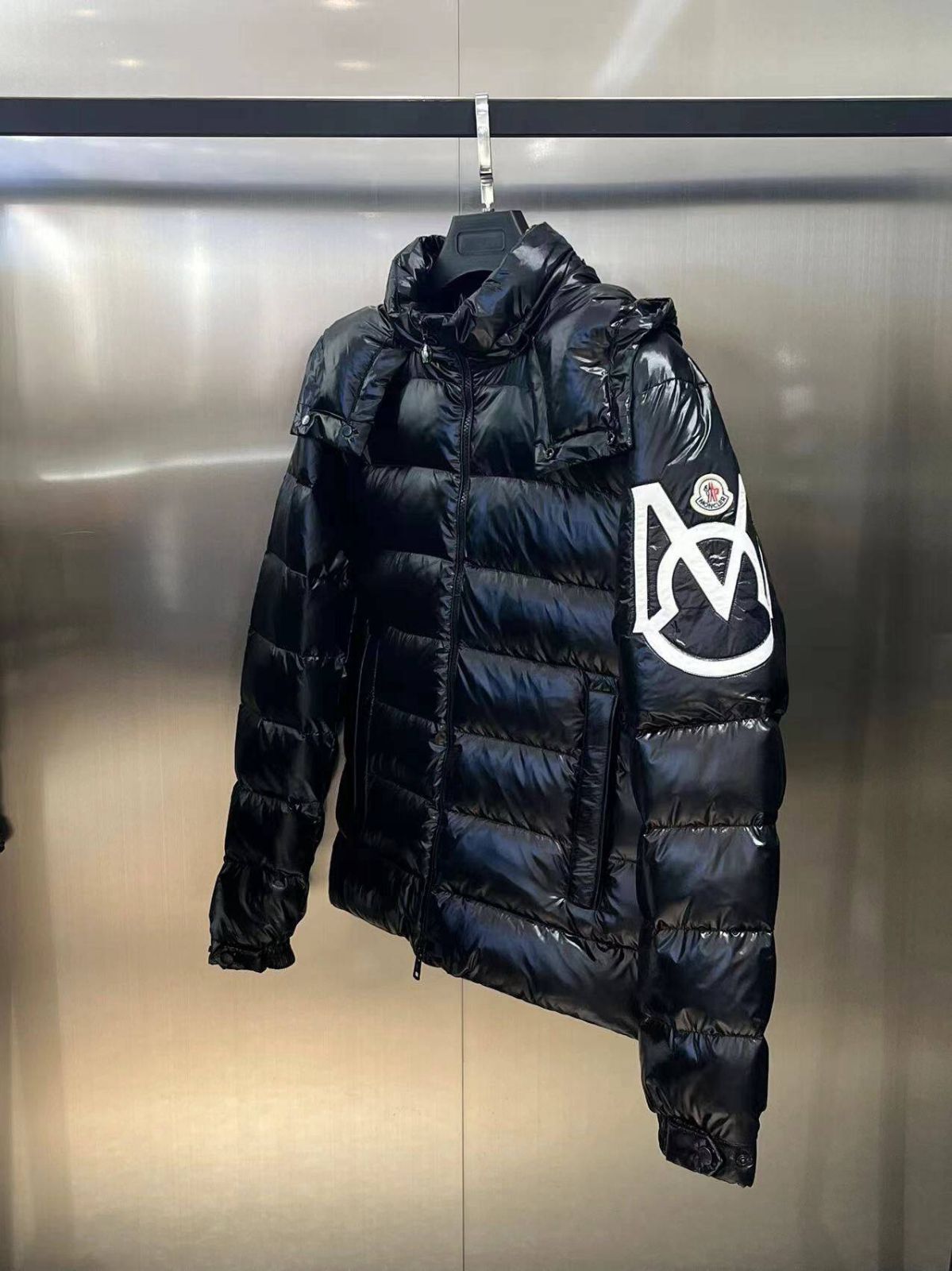 モンクレールMONCLER モンクラーダウンジャケット|本日限定特価|新品未使用 モンクレールMONCLER モンクラーダウンジャケット|本日限定特価|新品未使用