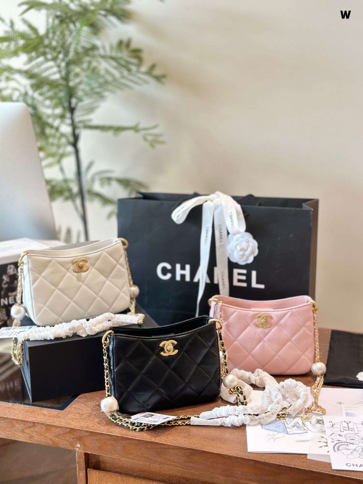 【今日特価】シャネル CHANEL 24 ss パール調節ボールハンドバッグ 送料無料 セール価格で販売中
