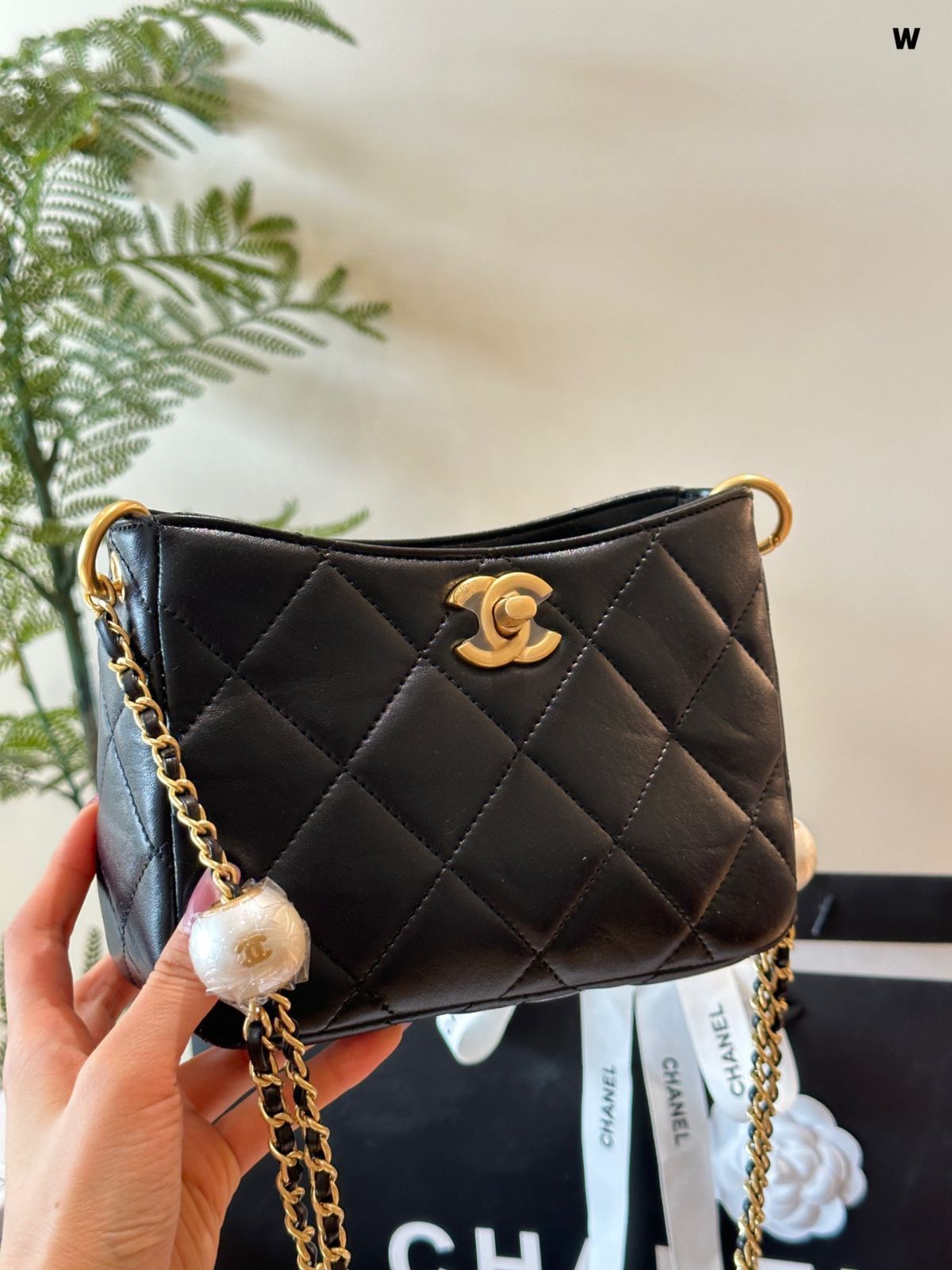 【今日特価】シャネル CHANEL 24 ss パール調節ボールハンドバッグ 送料無料 セール価格で販売中
