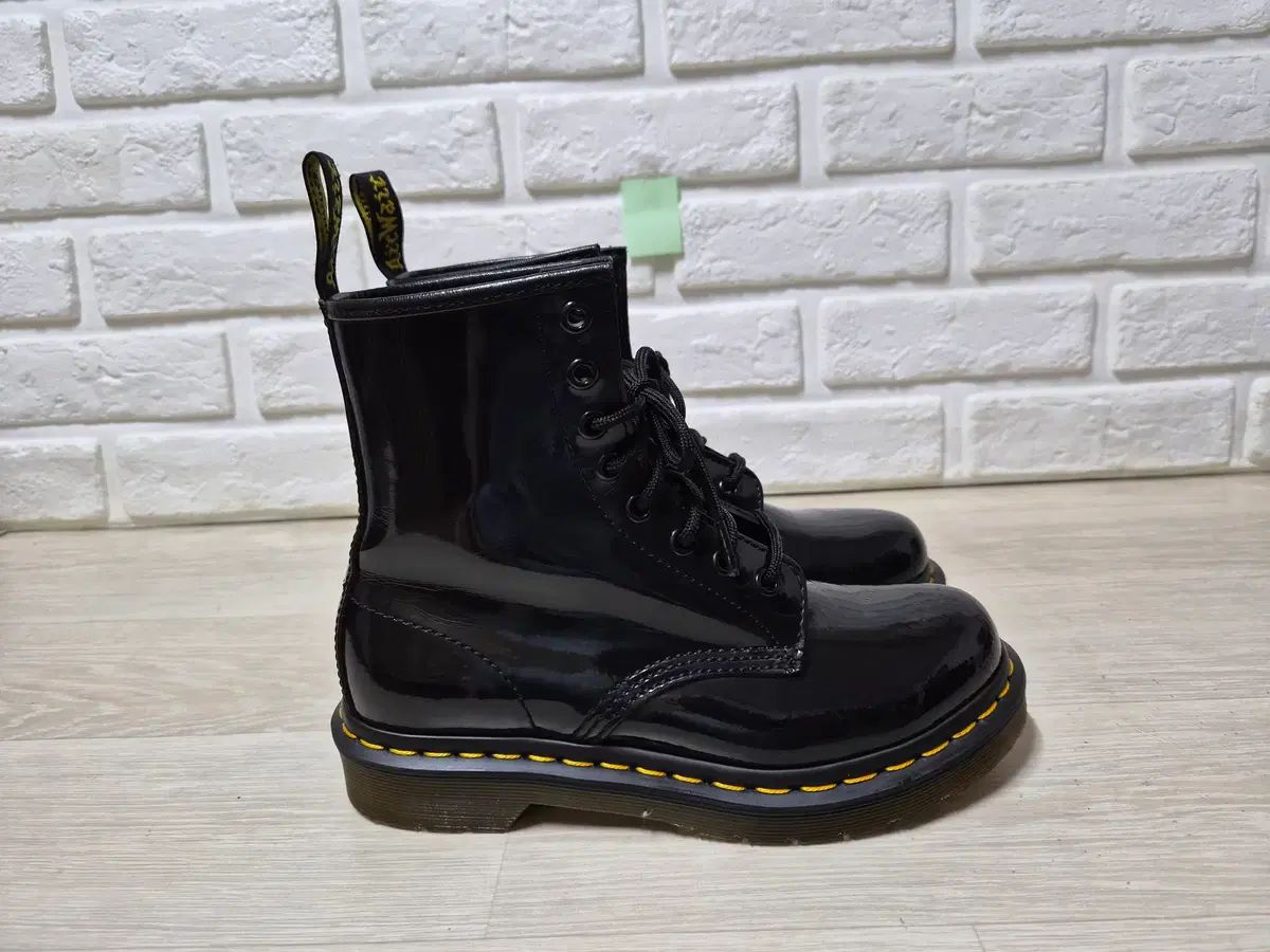 DR. MARTENS ドクターマーチン 8ホール ウォーカーブーツ 光沢 230mm