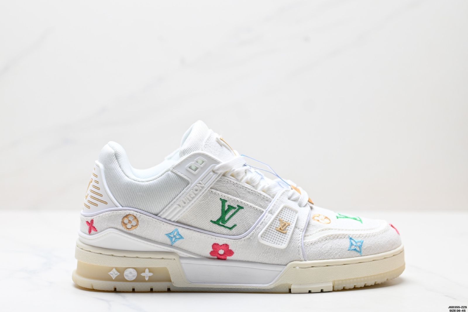 新品のLVルイ・ヴィトン Louis Vuitton Trainer スニーカー ロー カジュアルスポーツカルチャー マッチングしやすいスニーカー03