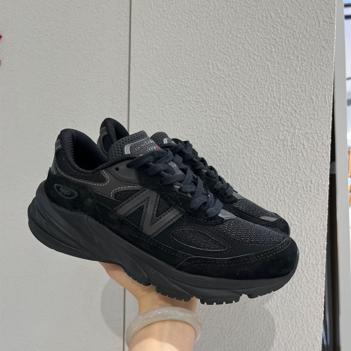 ニューバランス 990V6 トリプルブラックNew Balance 990V6 Triple 