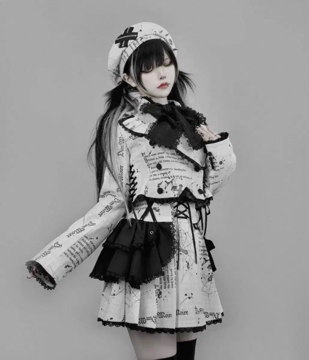 딤모아르(MOA) ジャケット スカート ベレー帽 ブラック&ホワイト セット 出品