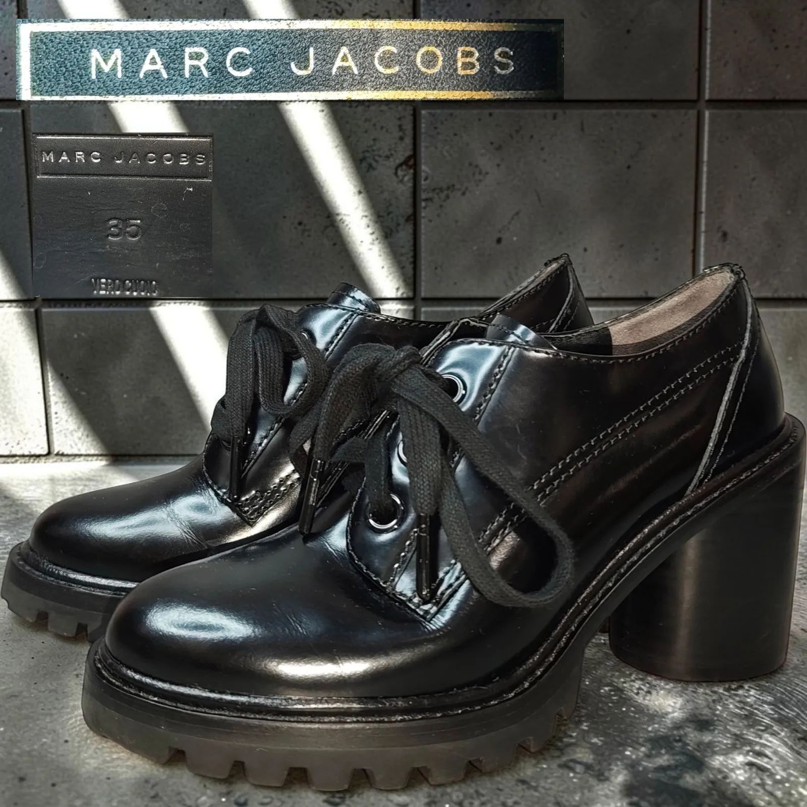 00s MARC JACOBS Y2K Archive 平成ギャル モード 厚底エナメルパンプス イタリア製 本革裏地 シャークソール チャンキーヒール 黒 ブラック レースアップ シューズ Patent Shoes 22.5cmサイズ相当
