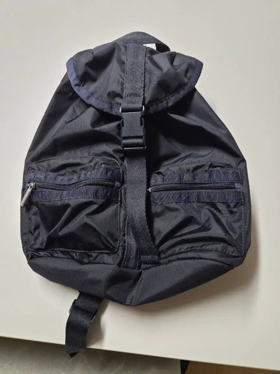 LeSportsac レスポートサック バックパック