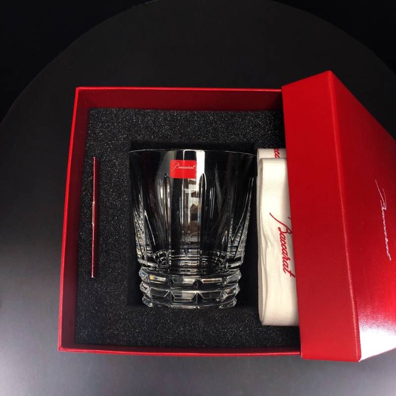 【箱付き】Baccarat バカラ アルルカン タンブラー クリスタル 希少バカラ マッセナ・アルクールロックグラス 新品未使用 新品未使用・保管品】 Baccarat バカラ＊アルルカン グラス クリスタル／口径約9cm／ 箱付き 9,900円✨✨ バカラならではの透明感と重厚なきらめきが楽しめる一品✔️ 晩酌時間を上質に彩ります🥃 9,900円で手に ...