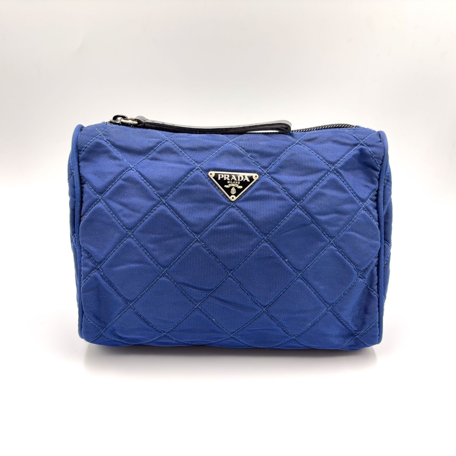【新着】PRADA キルティング ナイロン ブルー ポーチ シルバー