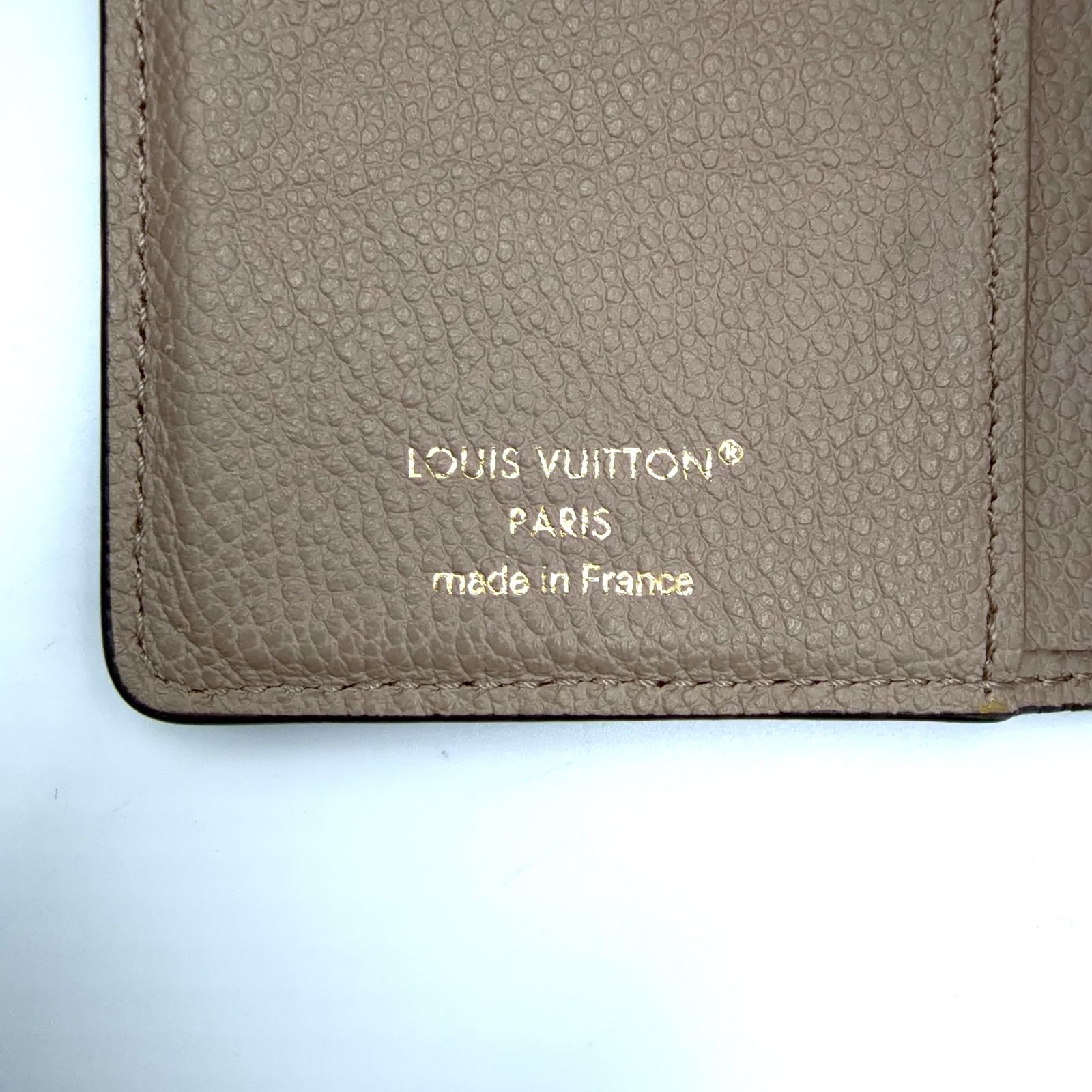 新着】LOUIS VUITTON ポルトフォイユクレア RFID対応 レザー ベージュ 