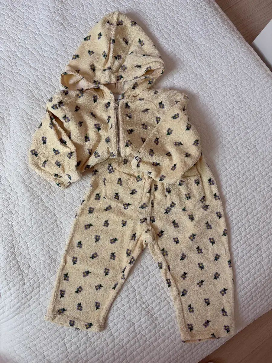 BOBO CHOSES テリー フラワー セットアップ 18M