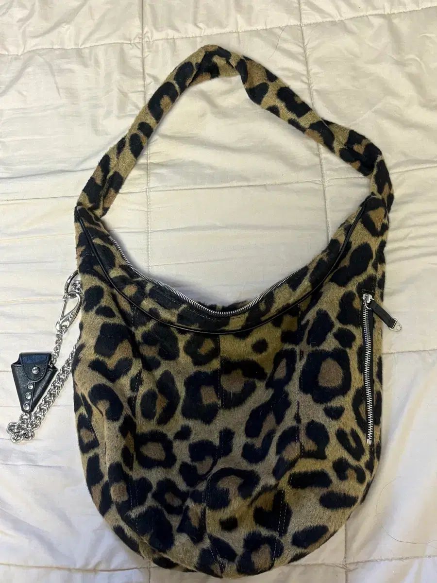Open YY ヒョウ柄 レオパード HOBO BAG