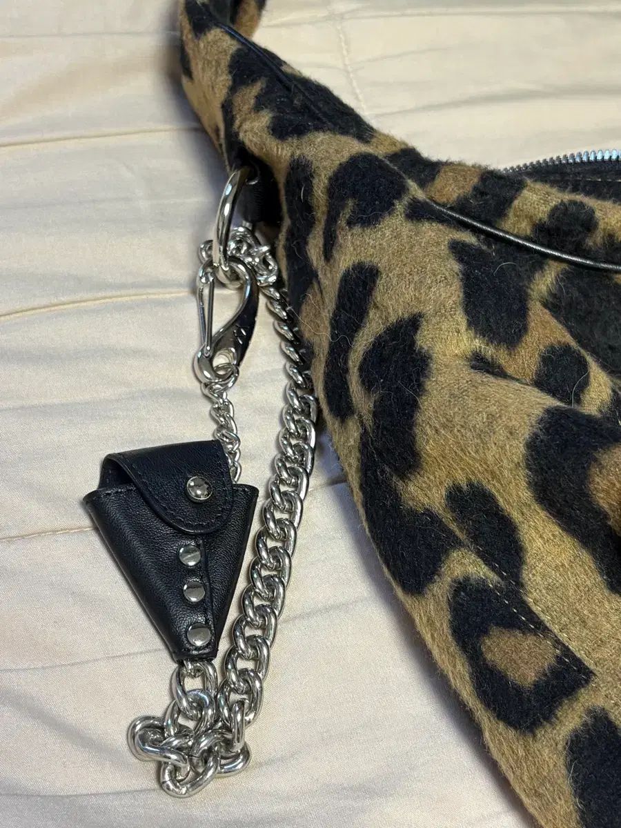 Open YY ヒョウ柄 レオパード HOBO BAG