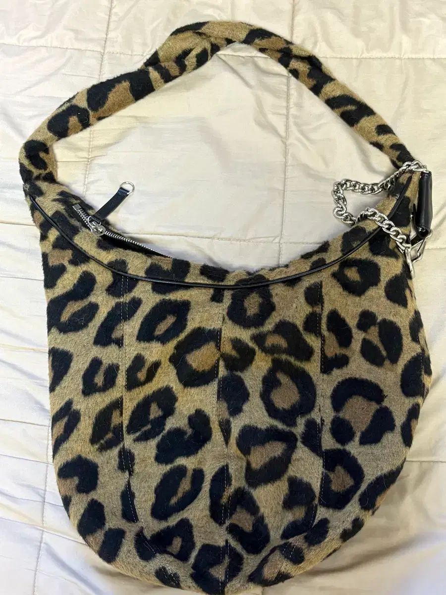 Open YY ヒョウ柄 レオパード HOBO BAG