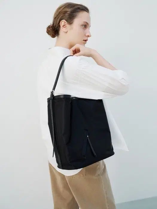 OS エルベ ナイロ バッグ ブラック