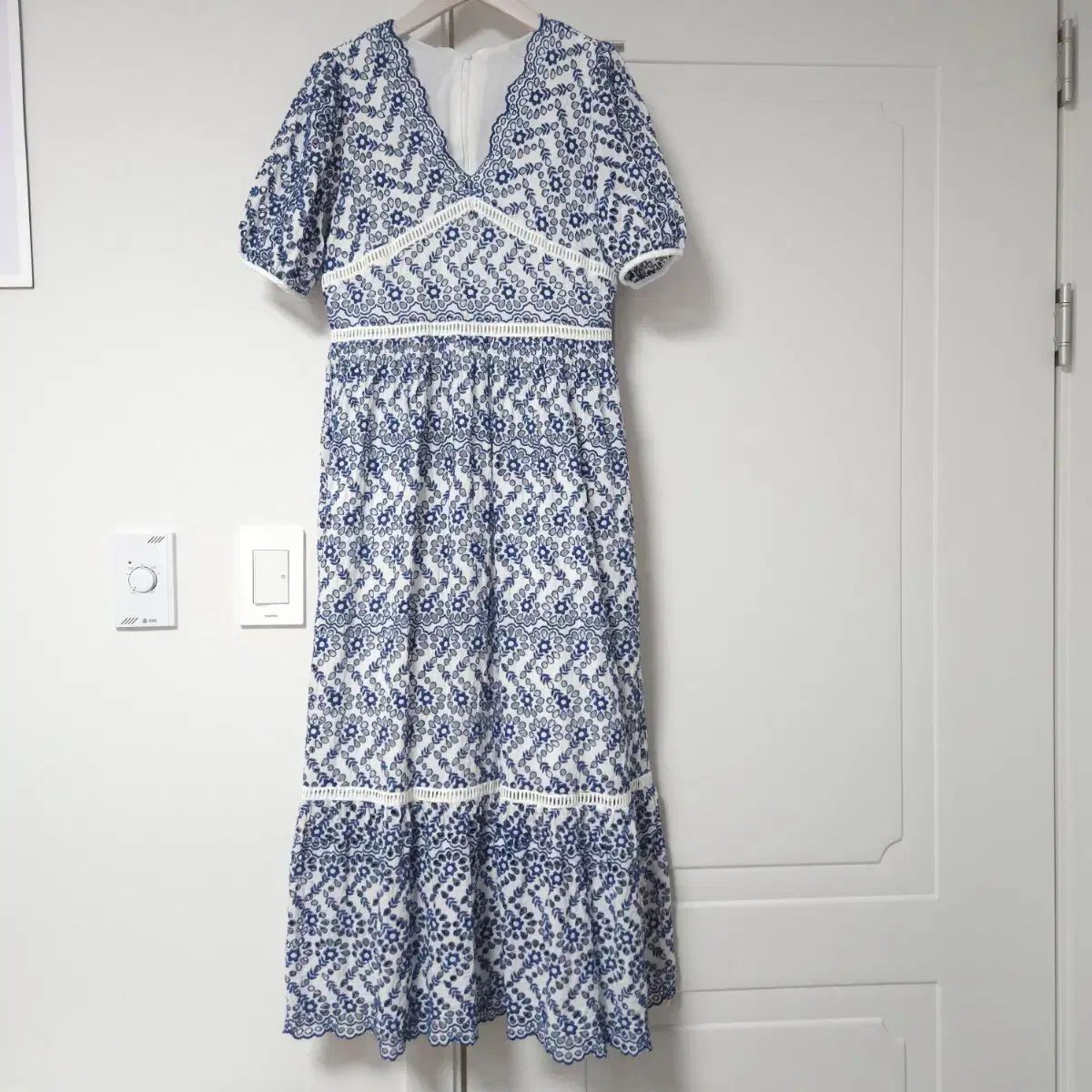 バイフロー 刺繍レース ロング丈ワンピース