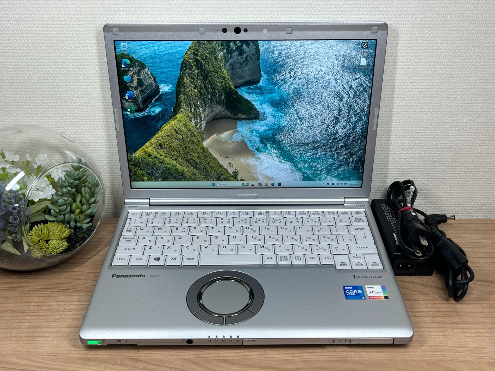 DVDモデル>04243 軽量 Panasonic レッツノート CF-SV1 NVMe 16GB/256 第11世代 ノートPC