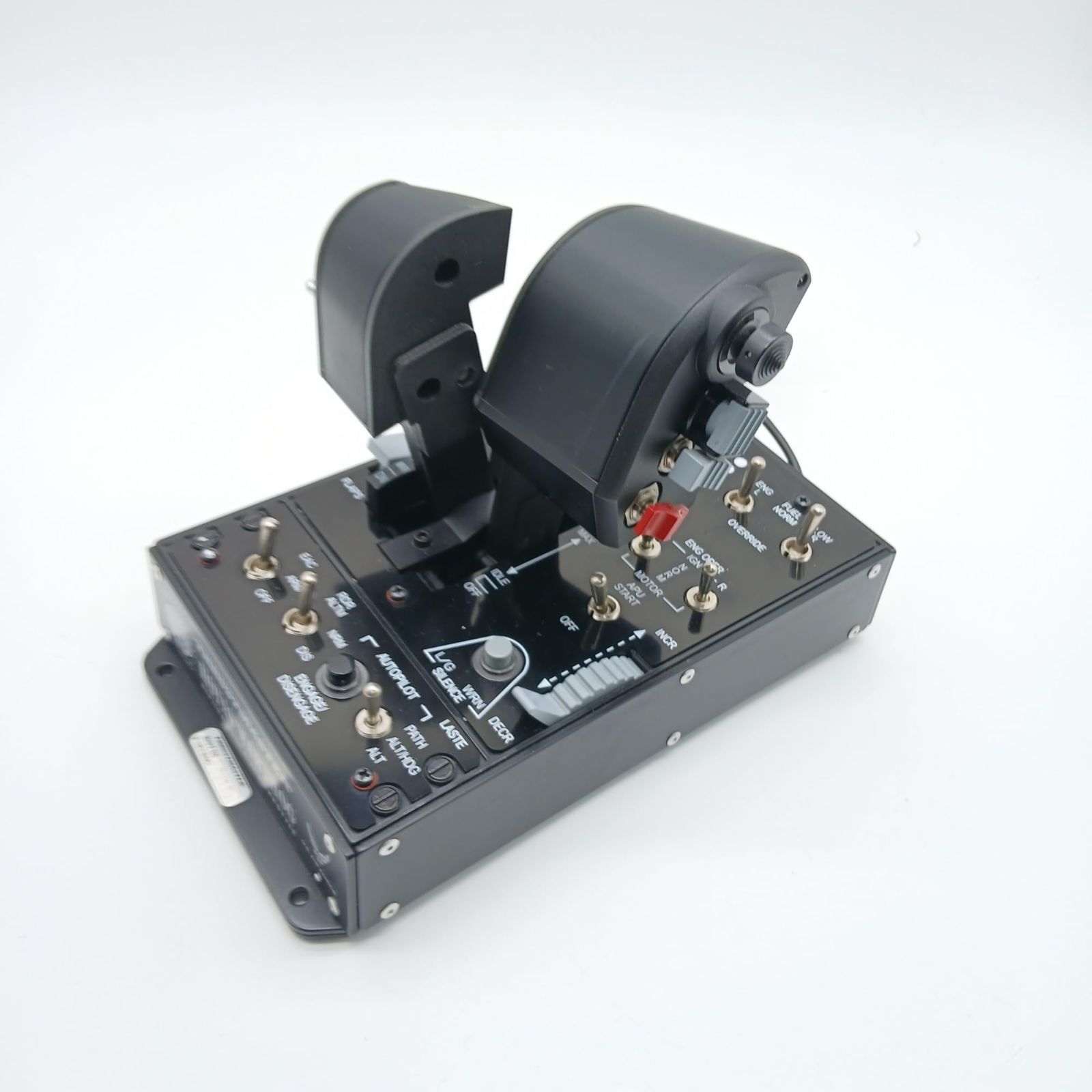 No.5939 【国内正規品】Thrustmaster Hotas Warthog - PC用HEART HallEffect AccuRateテクノロジー搭載デュアルスロットル＆コントロールスティック