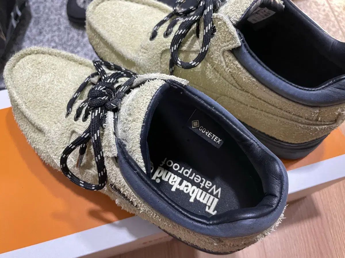 Timberland スウェード 240