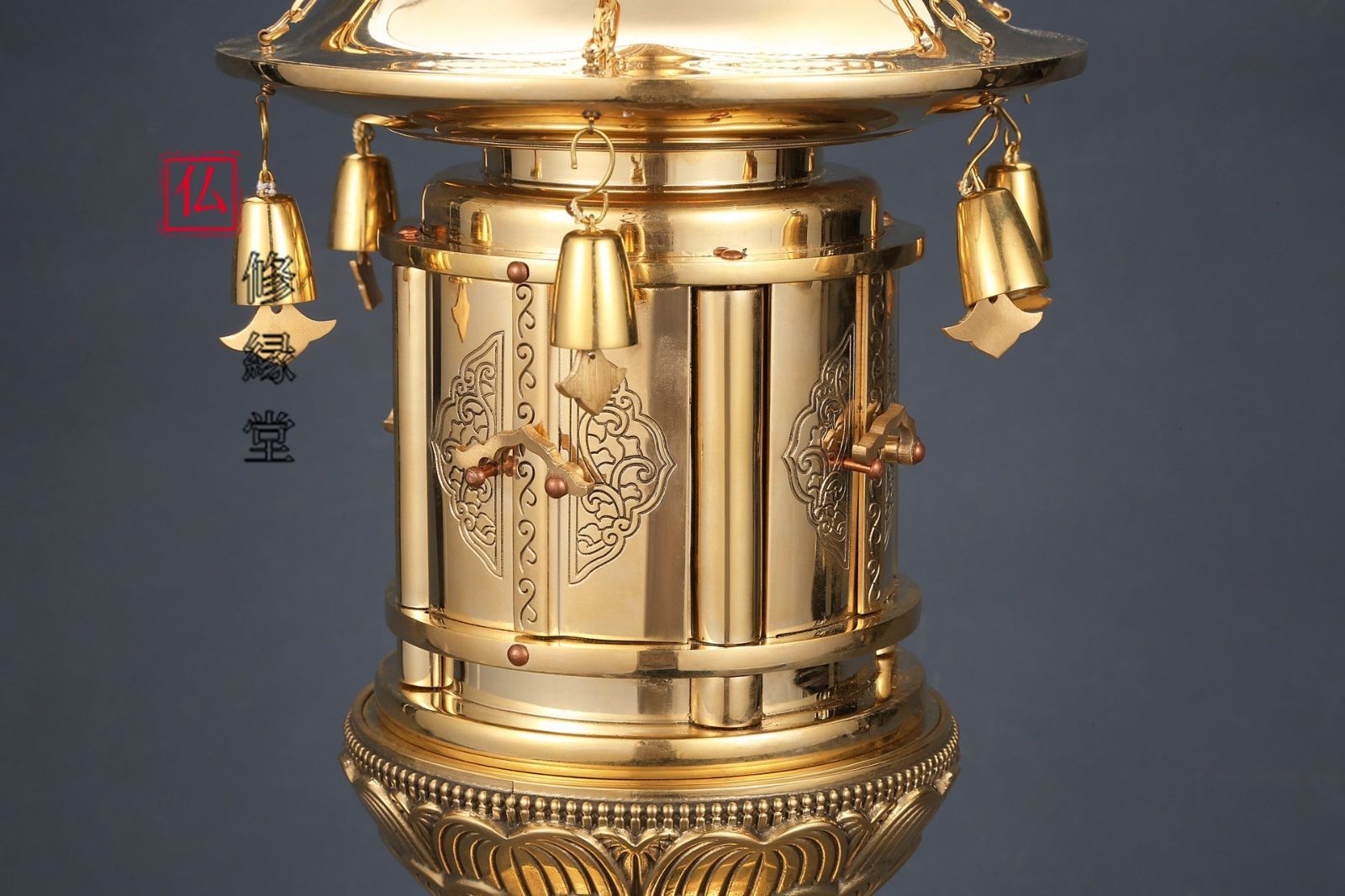 【修縁堂】トランペット舎利が舎利塔に入る 壇上丸塔 vajra 密教法具古美術品 修縁堂】トランペット 舎利が舎利塔に入る 壇上丸塔 vajra 密教法具古