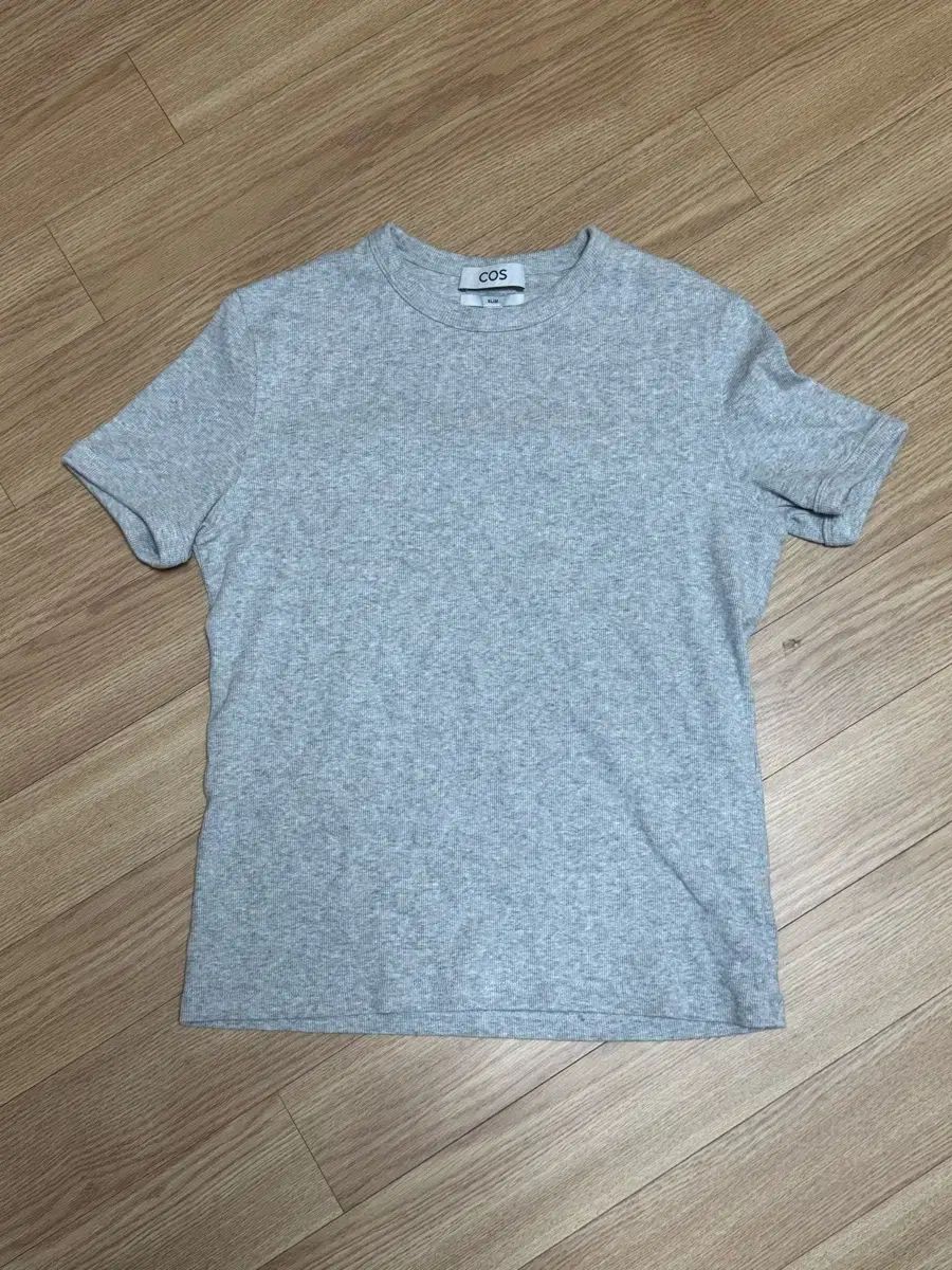 COS コス スリムフィット Tシャツ Mサイズ グレー