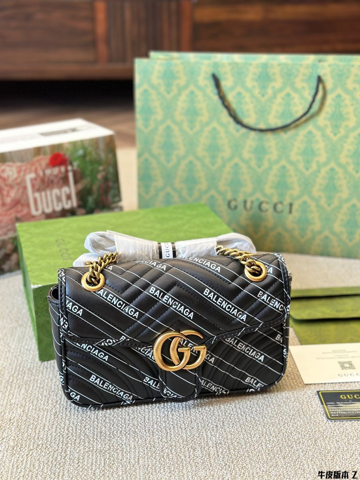 【本日限定特価】GUCCI マーモント シングルショルダーバッグ レザーバージョン 26cm 高級感あるデザイン[本日特価|新品未使用品]
