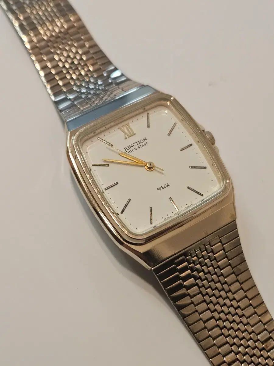 CITIZEN シチズン シティズン・ジャンクション ハイ・ステージ ベガ 時計